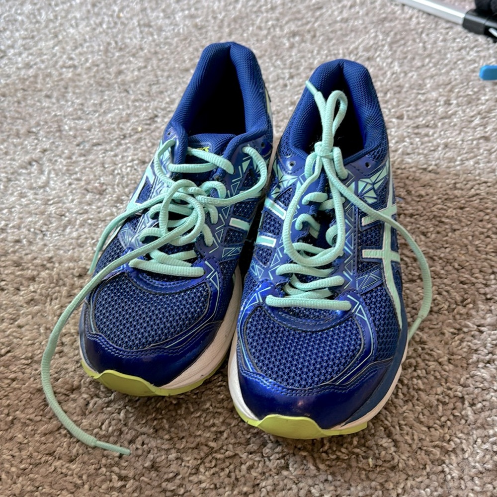 Blue ASICS women size 7